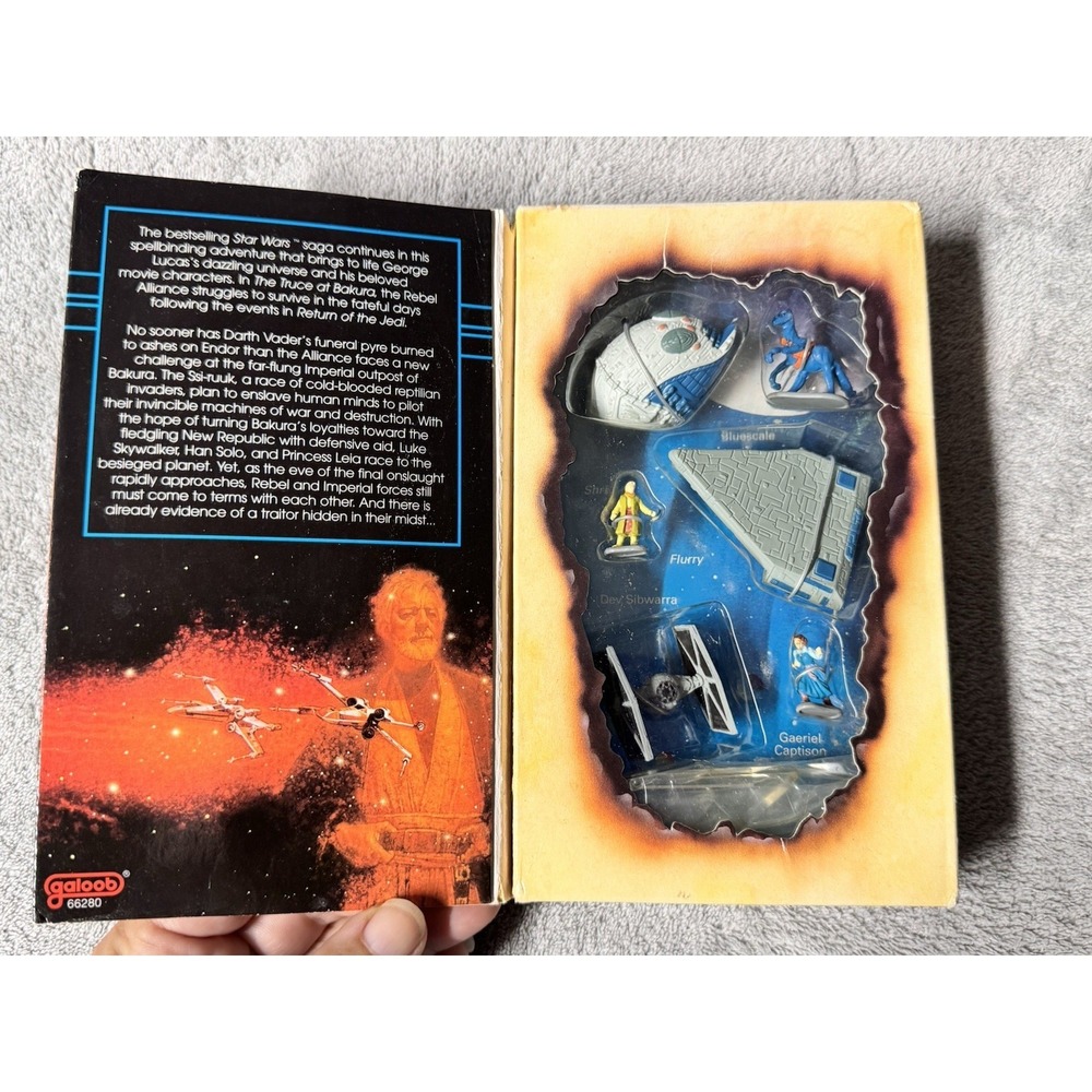 Micro Machines - Star Wars: Truce at Bakura Book Figures Galoob 1996  (W-1) - Picture 2 of 8